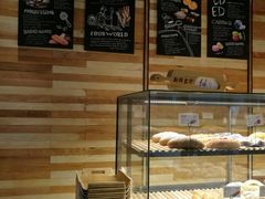 面包甜点陈列柜-野上麦田(中贸广场店)