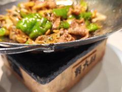 -费大厨辣椒炒肉(高铁吾悦广场店)