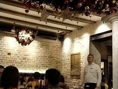 -Casa Nova
