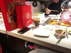 -海底捞火锅鲜切牛肉主题店(长寿路店)