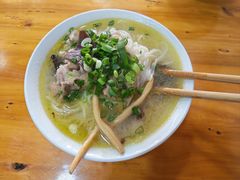 -老字号巴山酸菜米线(巴渝佳梦小区店)