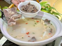 -霄汉牛三鲜湖北砂锅菜(万松园2店)