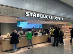 -星巴克(浦东机场T2到达店)