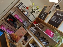 -爱革·洗衣改衣·洗鞋修鞋·洗包修包·奢侈品护理(宝地广场店)