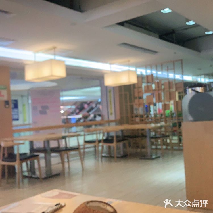 合地广场港味馆