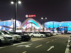 -融创茂-停车场