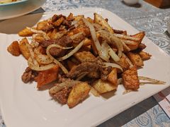 馕丁炒烤肉-巴扎美食·新疆菜·西域歌舞表演餐厅(新疆大厦店)