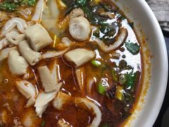 -遵义虾子张六羊肉粉(普陀路店)