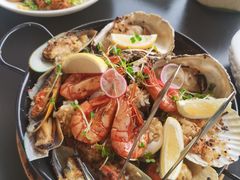 -三亚亚龙湾瑞吉酒店·宴悦Driftwood·游水海鲜·牛排·草坪·私人定制