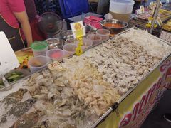 -席娜卡琳火车铁道夜市