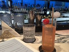 -OZONE 顶楼酒吧(香港丽思卡尔顿酒店)