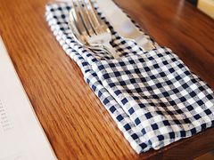 -ROAST coffee & eatery