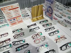 -零度眼镜·宝视友·蔡司依视路(吾悦花街店)