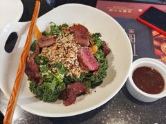 烤牛肉羽衣甘蓝沙拉-天母蓝鸟西餐厅·烘焙蛋糕(十三碗店)
