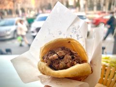 -闫家驴肉老店(华电一校店)