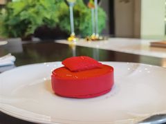 莓子柚子蛋糕-沁蝶 Butterfly Patisserie甜品蛋糕(北京瑰丽酒店)