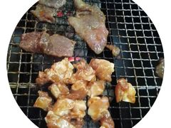 -马路牙子地桌烤肉(工体店)