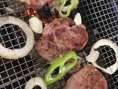 猪颈肉-马路牙子烧烤音乐酒馆(望京店)