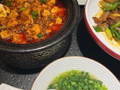 -万重锦·人文川菜馆(骡马市店)