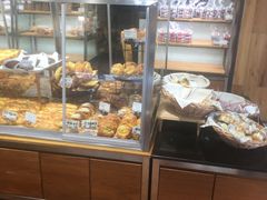 面包甜点陈列柜-苹果花园(乳山路店)