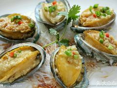 蒸鲍鱼-源海渔村·现捞海鲜(大角湾店)