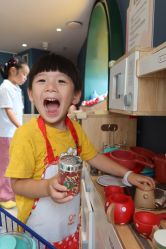 -奈尔宝家庭中心·亲子餐厅(华采天地店)