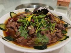 水煮牛肉-龙悦湾酒家·八阵鱼生·渔人码头店