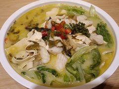 -鱼你在一起(奉贤宝龙城广场店)
