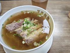 崩沙腩面-百福麵家(新馬路店)