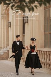 -现代经典婚纱摄影