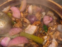 -胡须佬鸡煲四季火锅店(石厦西村直营店)