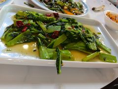 -老瓦房饭店(三苏大道中段店)