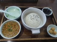 -蟹上黄·蟹黄面·江南糖水(人民广场店)