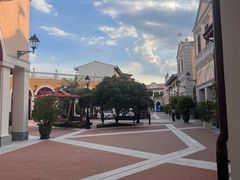 -佛罗伦萨小镇广佛名品奥特莱斯(疏港路店)