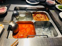 -海底捞火锅智慧餐厅(中骏世界城店)