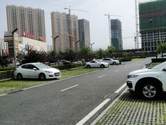 免费停车场-杉杉奥特莱斯广场(哈尔滨店)