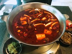 -湊湊火锅·茶憩(新中关购物中心店)