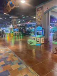 -卡通尼乐园·生日会(烟台永旺店)
