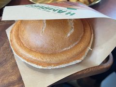 菌菇烤牛肉堡-魏斯理汉堡(西安沣东吾悦店)