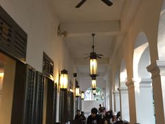 大堂-星巴克臻选(广州沙面店)