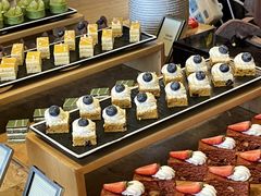 -大中华希尔顿酒店-念自助餐·嗨啤·小龙虾