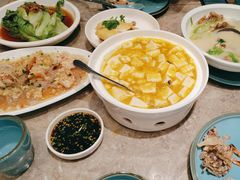 -月枫江南小馆(绿地缤纷广场店)