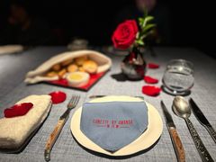 -弦月窗LUNETTE BY AMANDA(复兴路店)