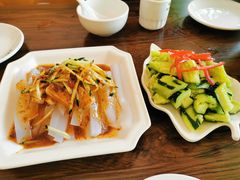 蒜泥黄瓜-壹阁胡羊焖饼(特色小吃街店)