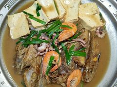 -东来菜馆•手抓海鲜家常菜•海鲜锅贴(鸽子窝店)