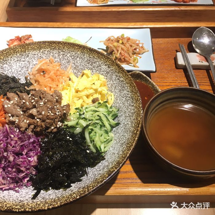 山蓟菜牛肉拌饭