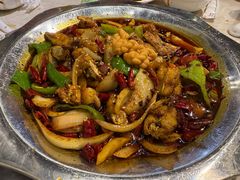 -休记光头香辣蟹干锅店(衣冠庙店)