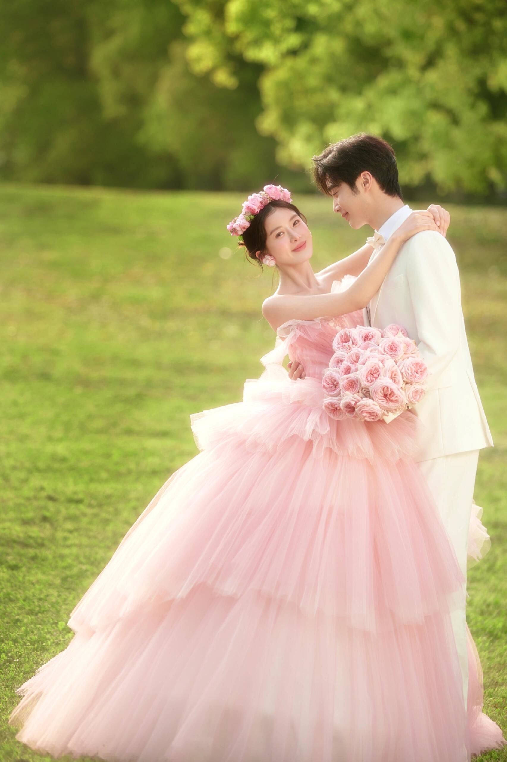 花仙子降临029969♂15粉色纱裙婚纱照