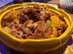 猪爪煲-多嘴超级肉蟹煲(万达店)