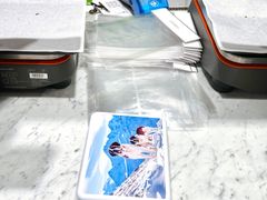 -Laderach 莱德拉(上海环贸iapm店)